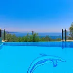 Old Stone House * Nisaki (Corfu)