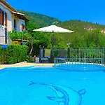 Old Stone House * Nisaki (Corfu)