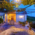Old Stone House
