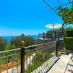 Old Stone House Villa *
