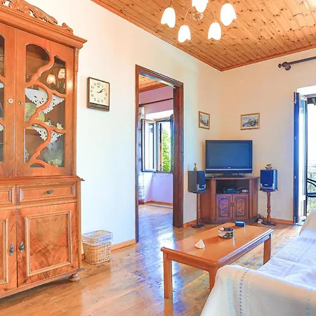 Old Stone House * Nisaki (Corfu)