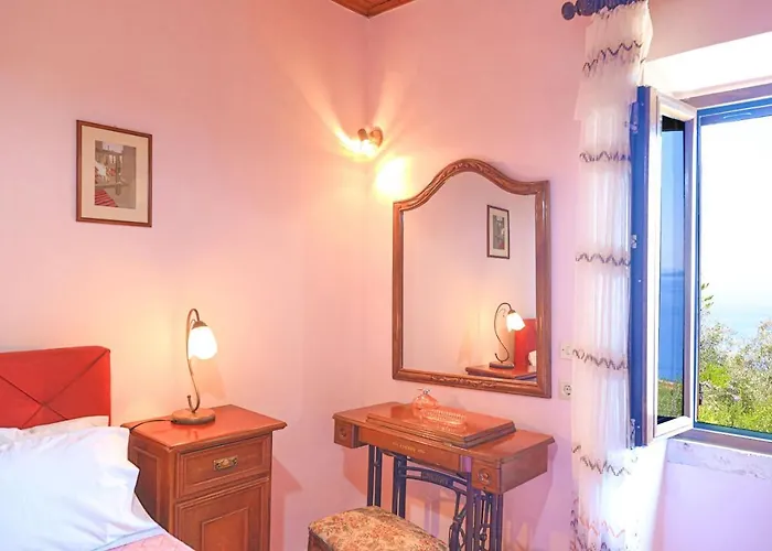Old Stone House Villa Nisaki (Corfu)