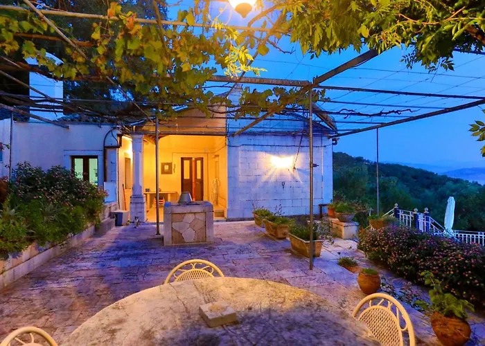 Old Stone House